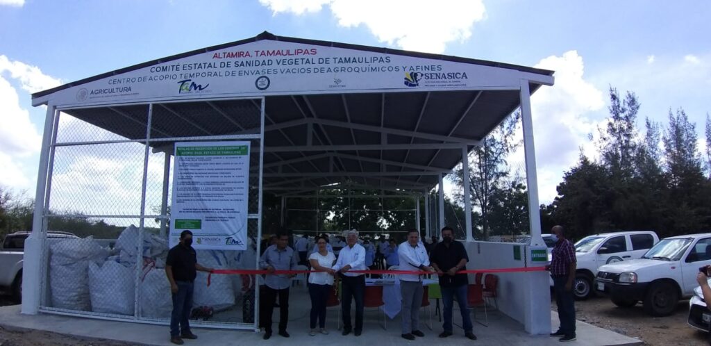 Entrega de reconocimiento como 1er lugar al CAT de Altamira Tamaulipas