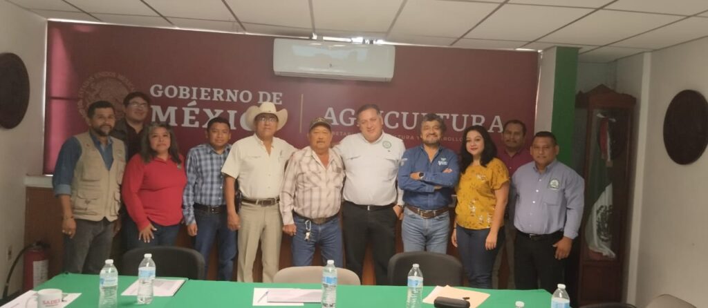 Reunión de trabajo para impulsar el programa Campo Limpio en Quintana Roo