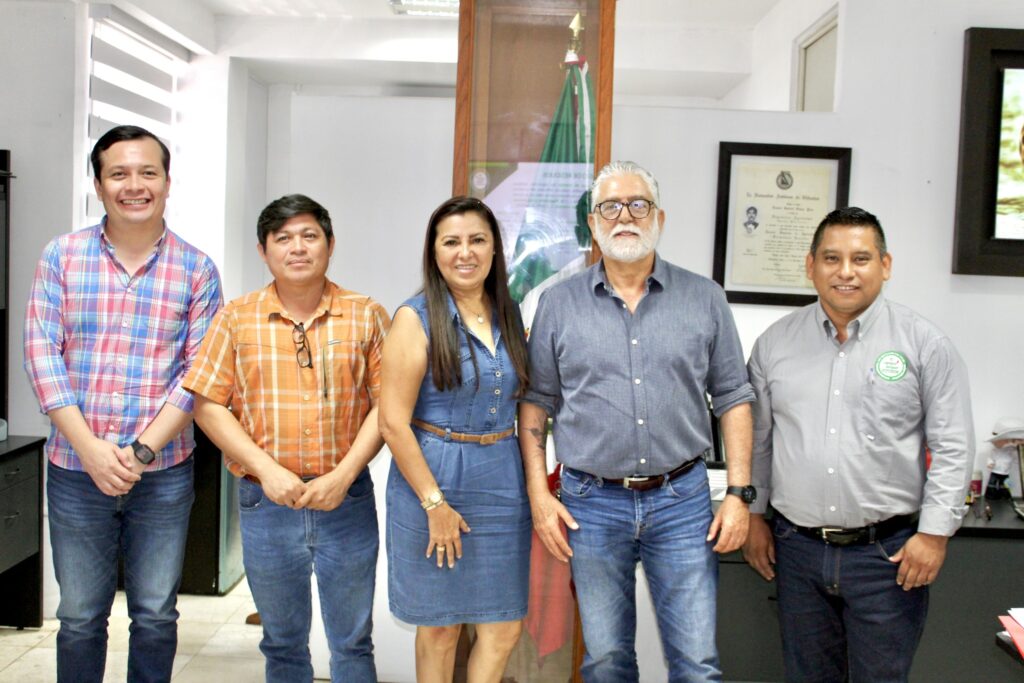 Reunión con el Secretario de Desarrollo Agropecuario de Campeche para acordar la gestión de dos nuevos centros de acopio