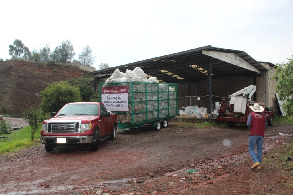 Recolecta Secretaría del Campo EdoMéx  más de 25 mil envases plásticos de agroquímicos a través de la campaña “Campo Limpio”